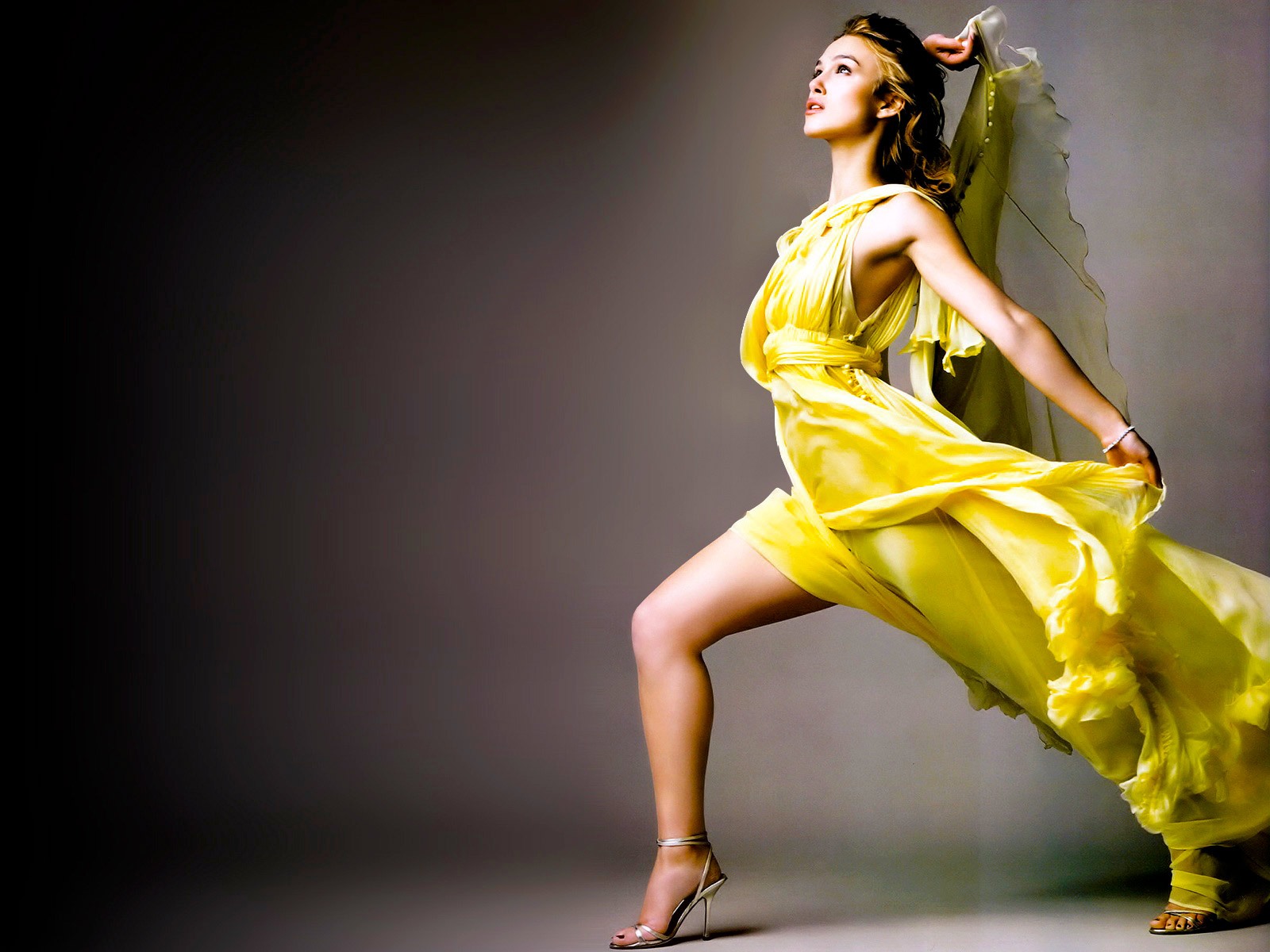 girl_women_yellow_dress_model